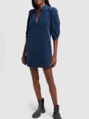 G Label by Goop
Alessandra Navy Puff Sleeve
Corduroy Dress